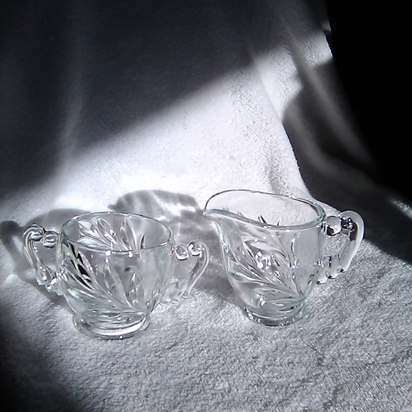 Vintage Creamer Sugar Bowl Etched Leaf Pattern - Picture 7 of 7